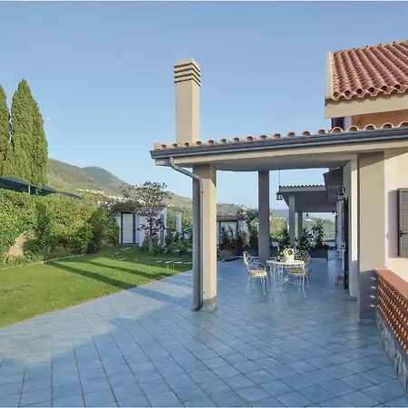 Amazing In W/ 3 Bedrooms * Praia a Mare
